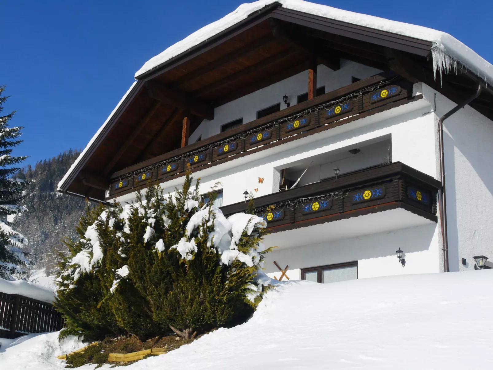 Geräumiges Apartment mit Panoramabergblick-Image-tags.info