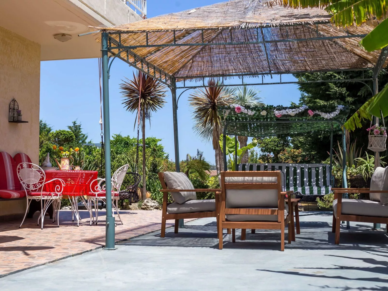 Villa "Laylande House" mit Bergblick-Buiten