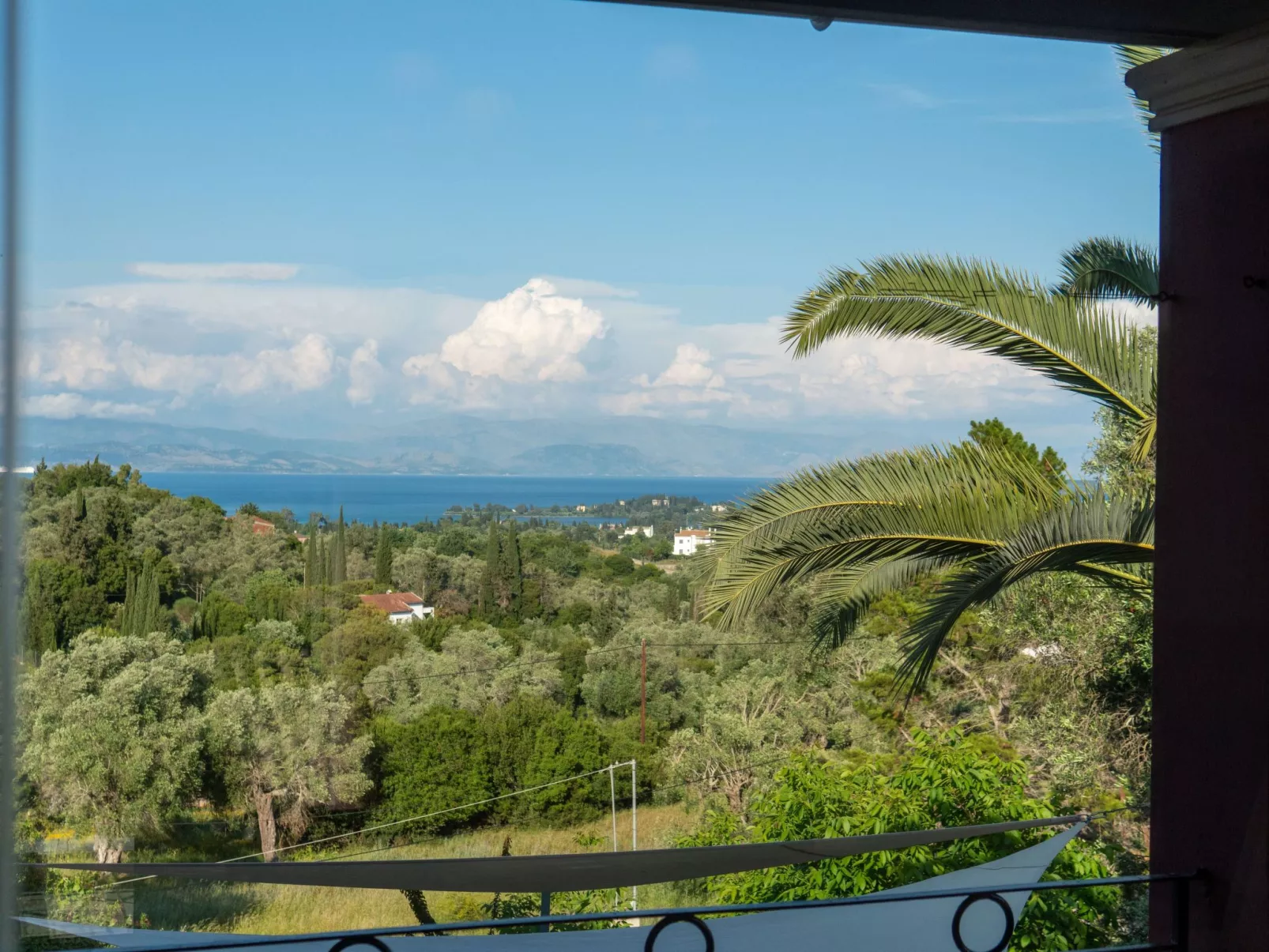 Ferienvilla "Villa kerkyra" mit eigenem Pool-Buiten