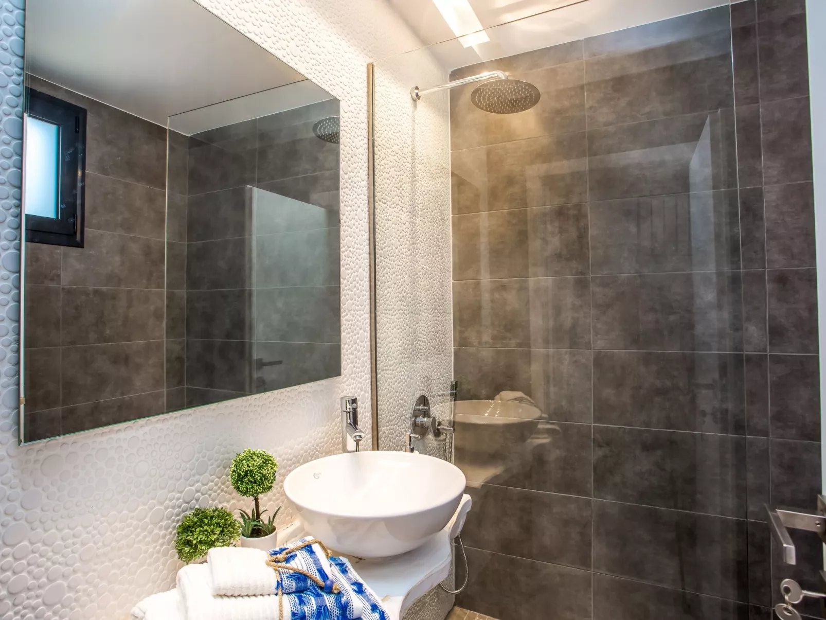 Für 4 Personen ca. 79 m&sup2; in Faliraki, Ägäis (Rhodos)-Binnen