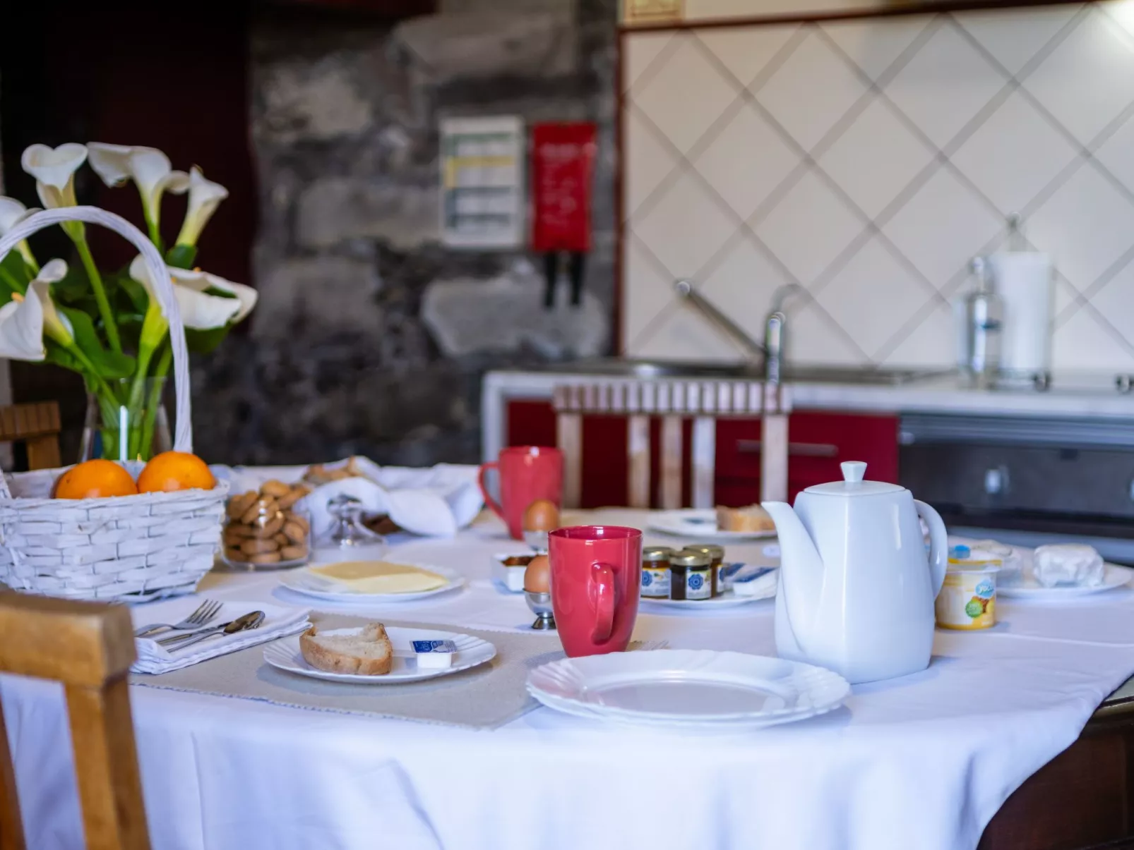 Casa da Fonte - Historisches Steinhaus auf den Azoren-Binnen
