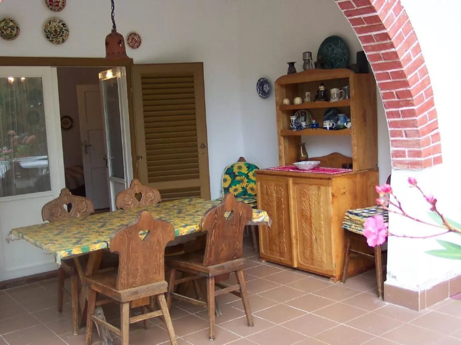 Appartement A in Strandnähe mit Terrasse und Grill - Binnen