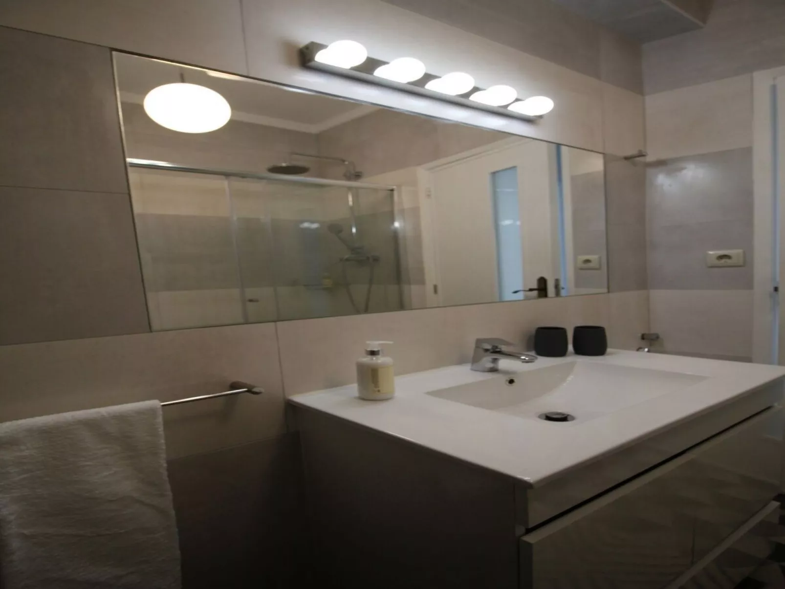 Aveiro Apartment mit Patio-Binnen