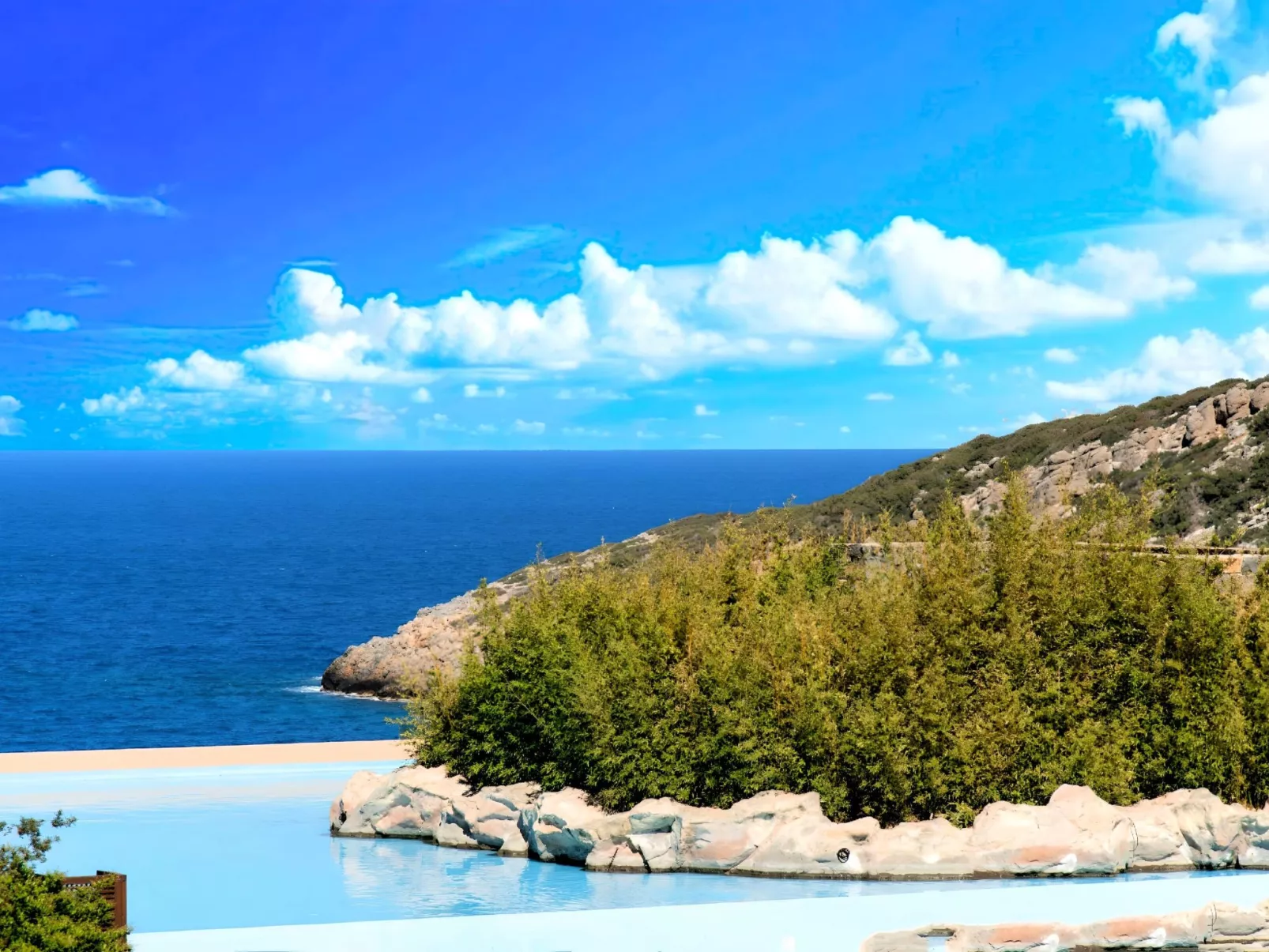 "Cretan Lodge" mit Blick auf das Wasser-Buiten