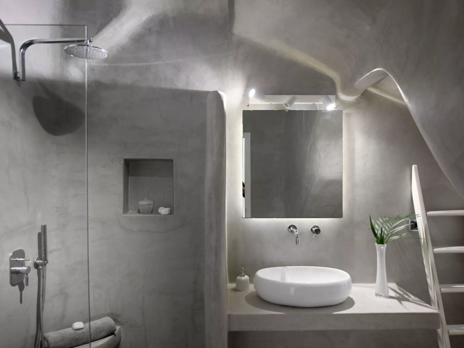 SUPERB BEACH ACCESS LUXURY SEA VILLA POOL by Calypso Sunset-Binnen