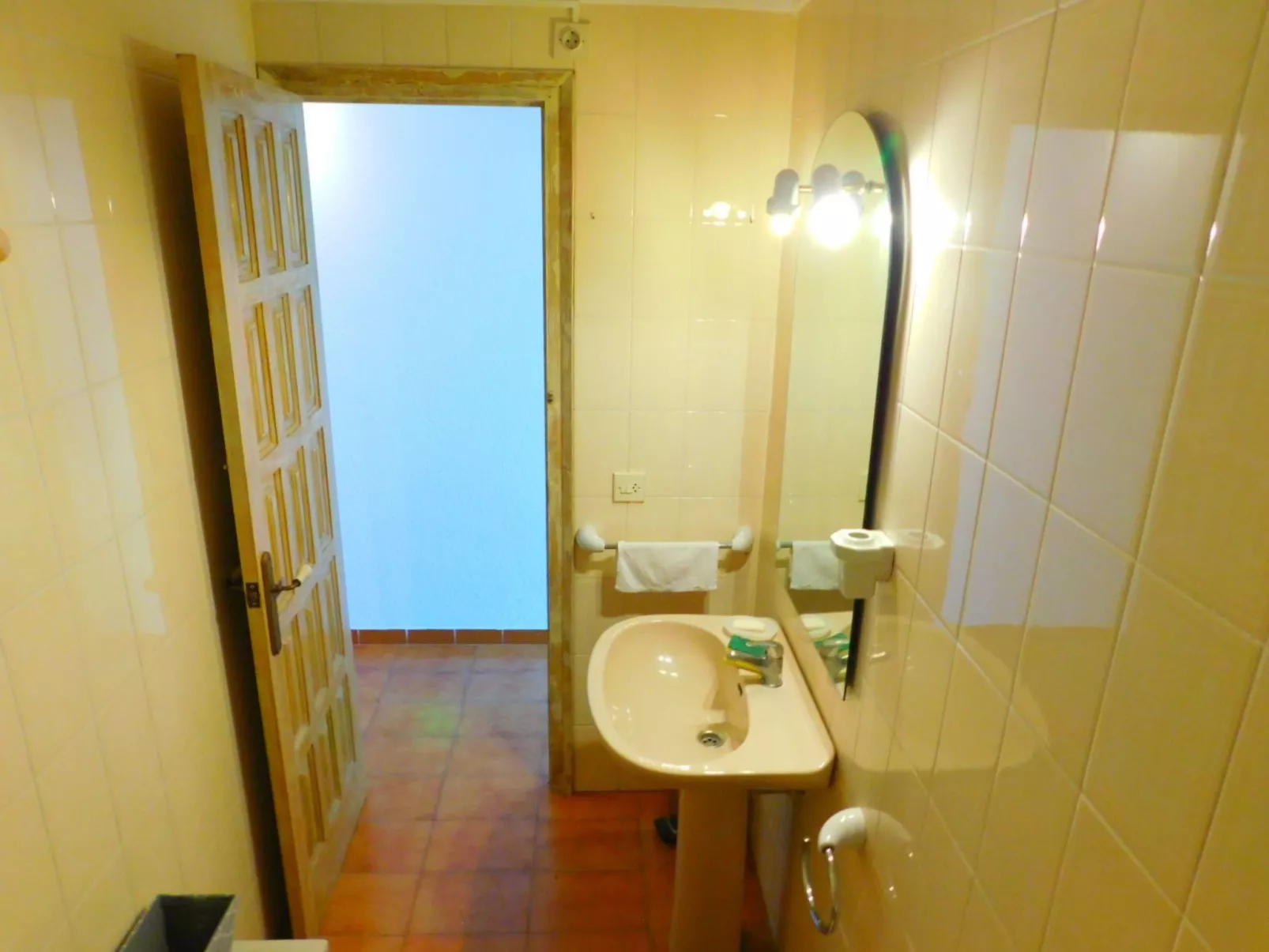 Piso de vacaciones de 2 habitaciones, con amplia terraza y parking en Salatar,-Image-tags.info