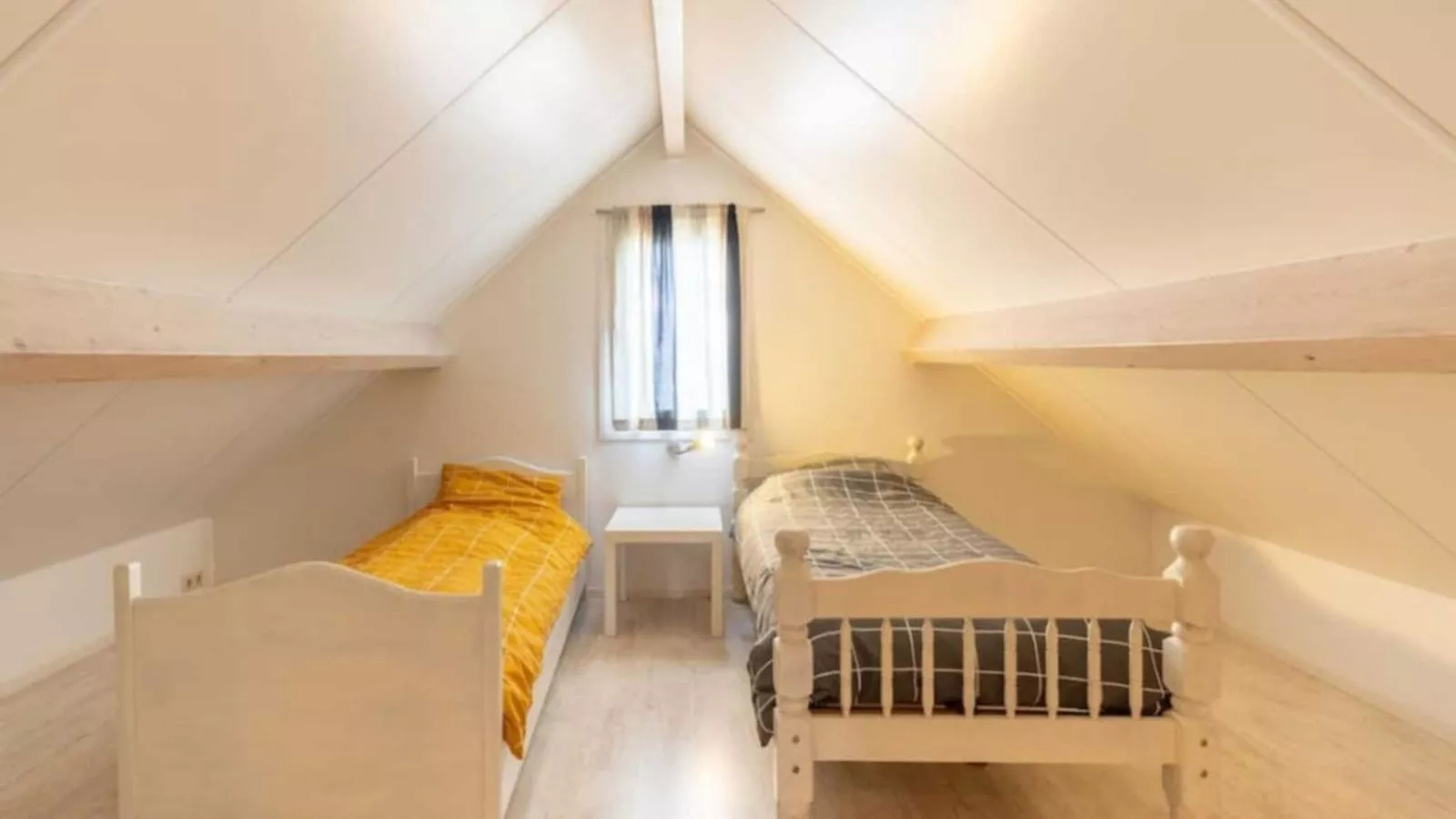 Scheldeoord 54-Slaapkamer