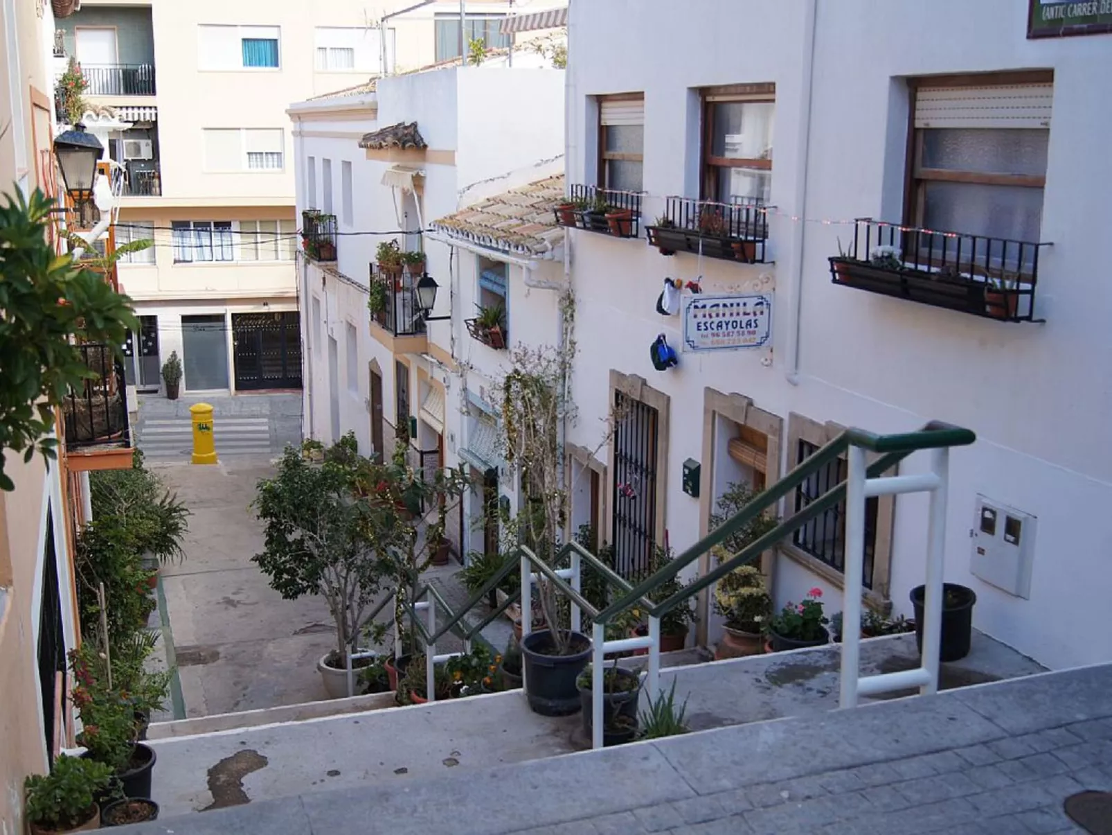 Fabiola mit toller Aussicht-Image-tags.info