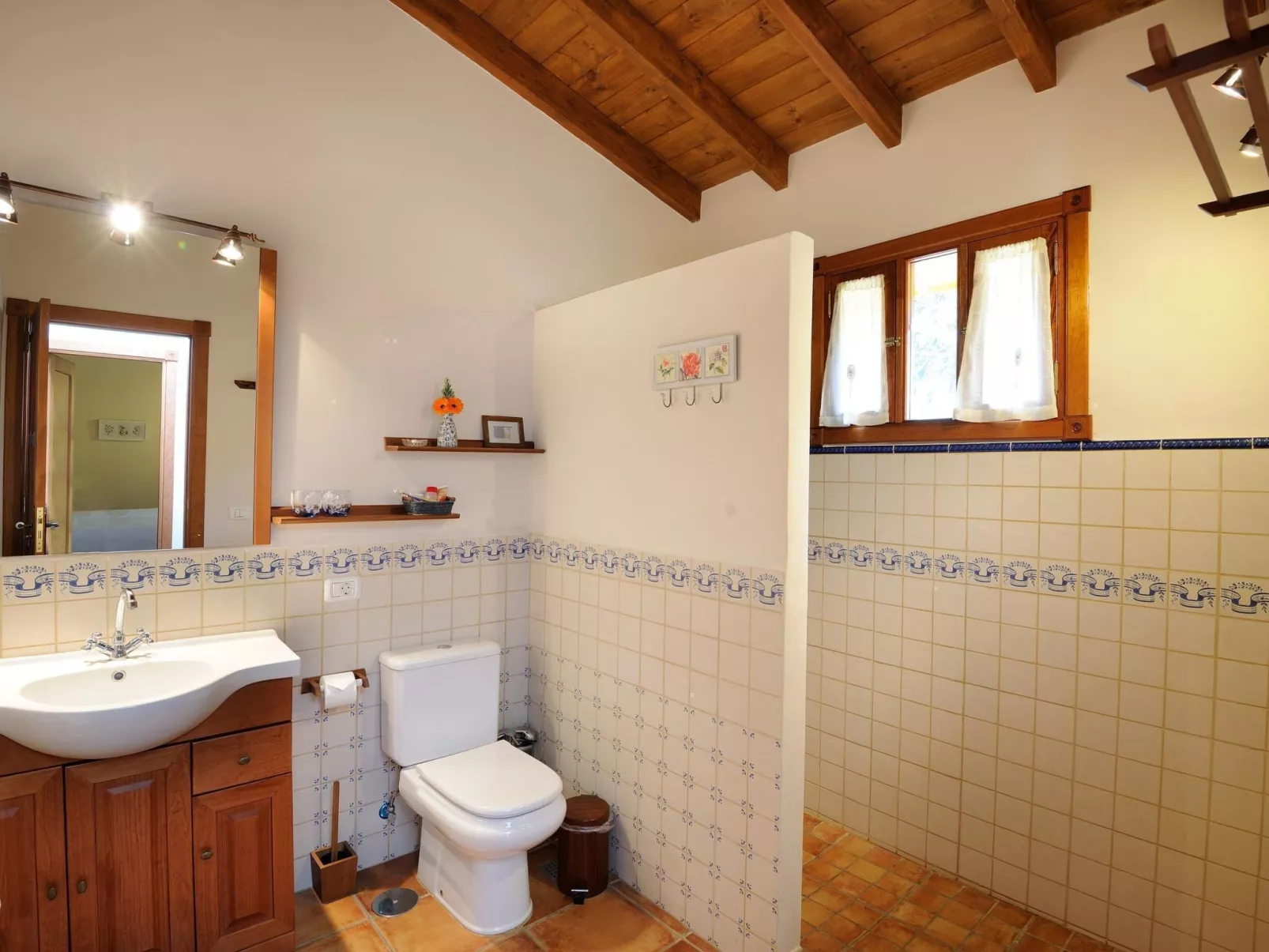 Mit Schwimmbad nur für Erwachsene-Binnen