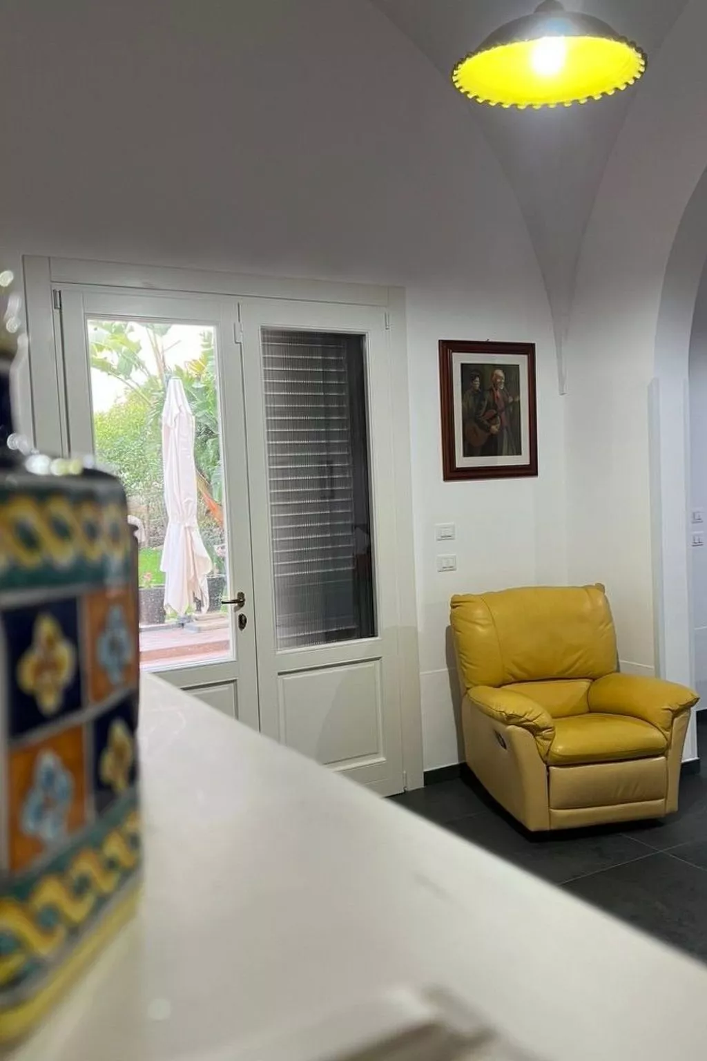 Exklusive Wohnung mit Garten-Binnen