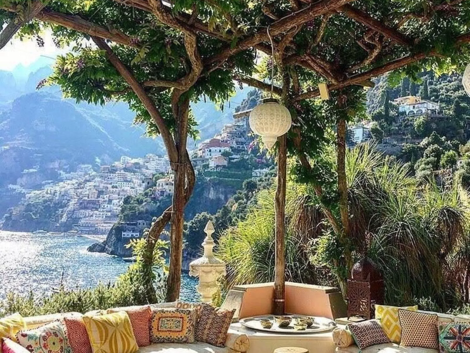 Haus in Cava De' Tirreni und Bergblick-Binnen