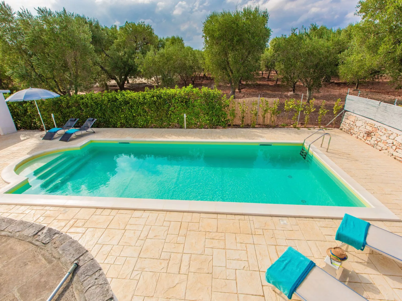 TRULLO  mit pool OSTUNI: Kostenlos: Bettwäsche und Handtücher, 2 Fahrräder, 1 H-Image-tags.info