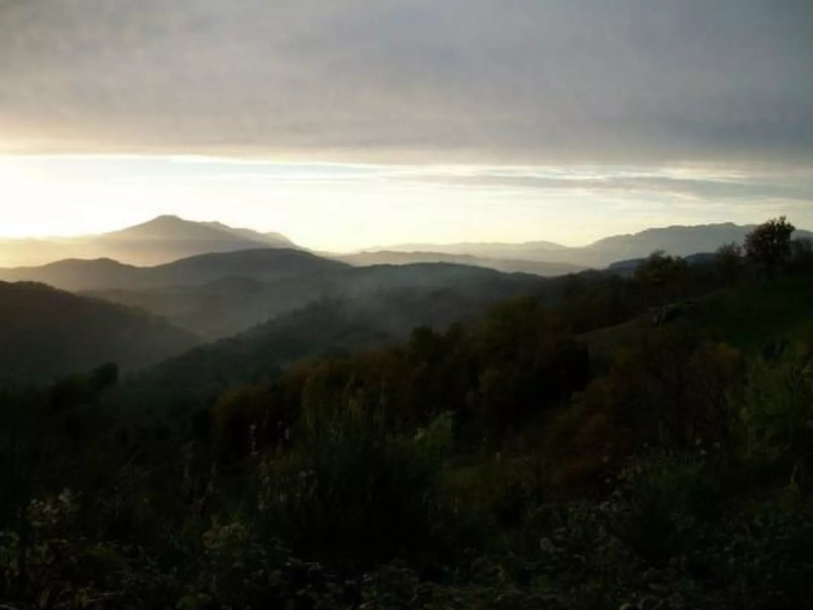 Natursteinhaus mit Panoramablick zum Meer-Buiten