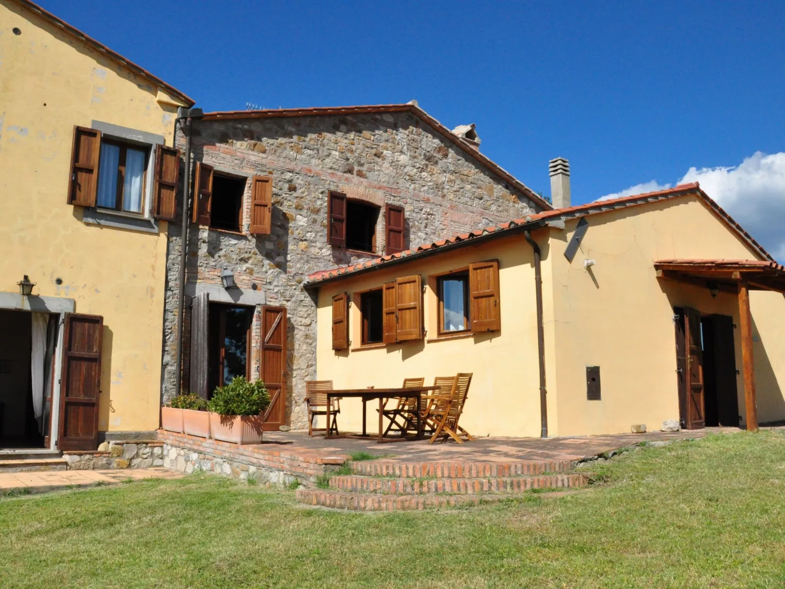 Bauernhof "Azzara-Buiten