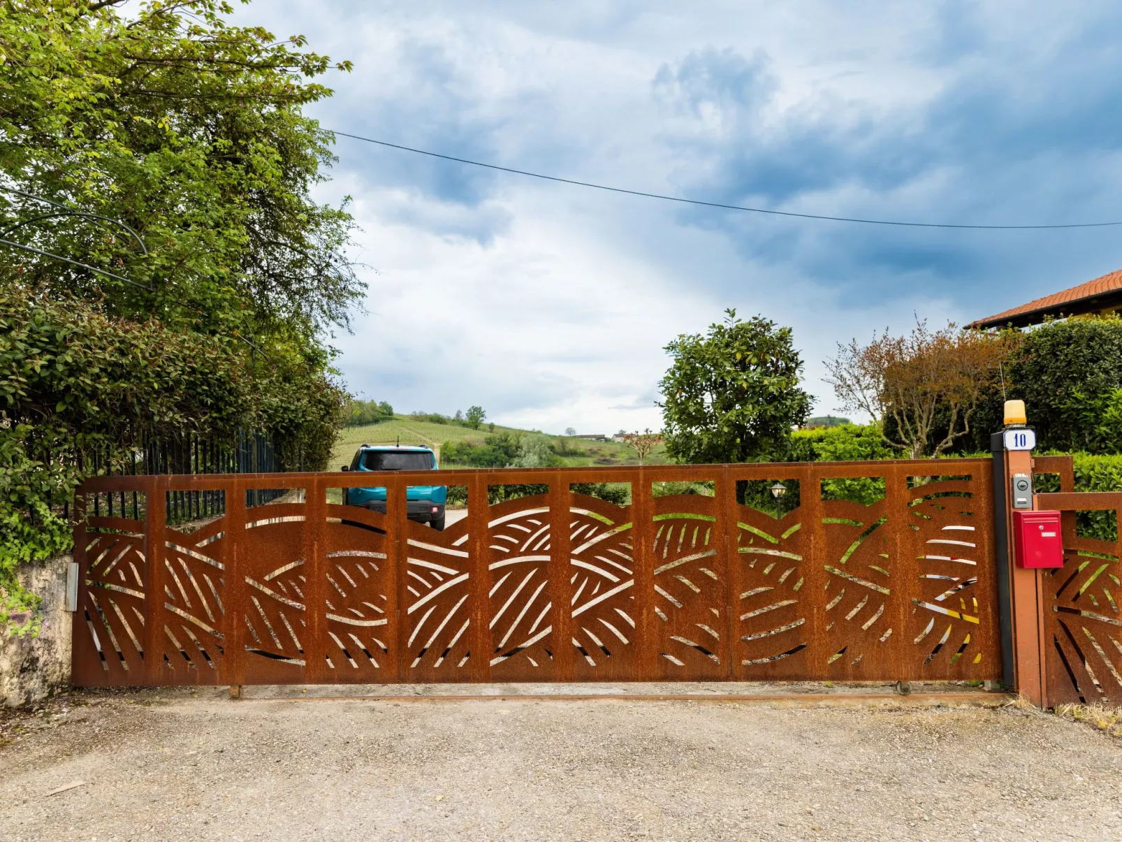 Mit privatem Pool, AC und Weinkeller-Buiten