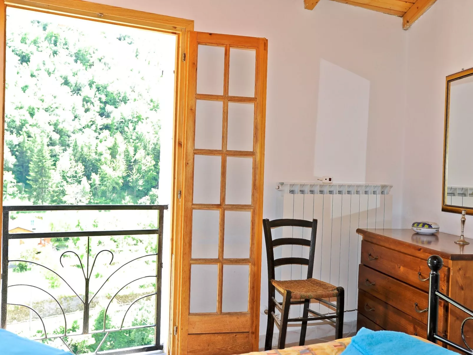 Panoramawohnung mit Balkon und Terrasse-Binnen