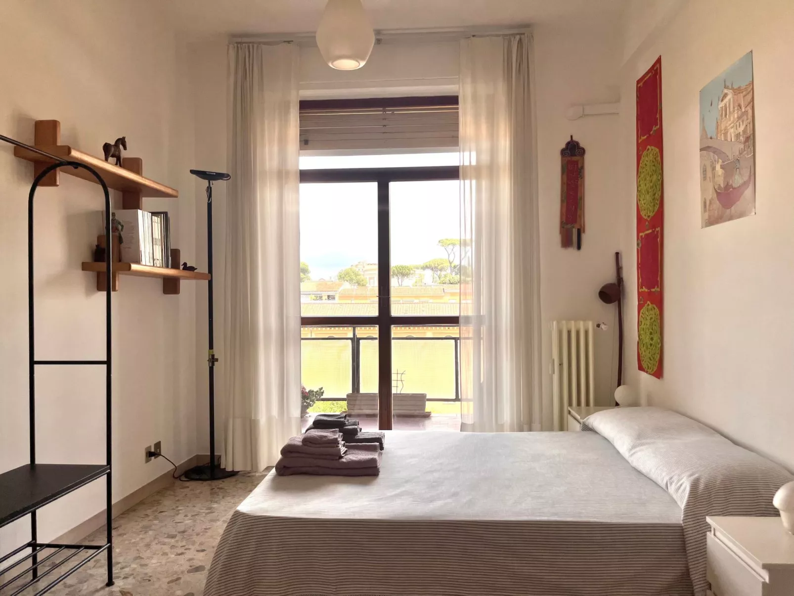 "Vatikan - Apt. x 4-Binnen