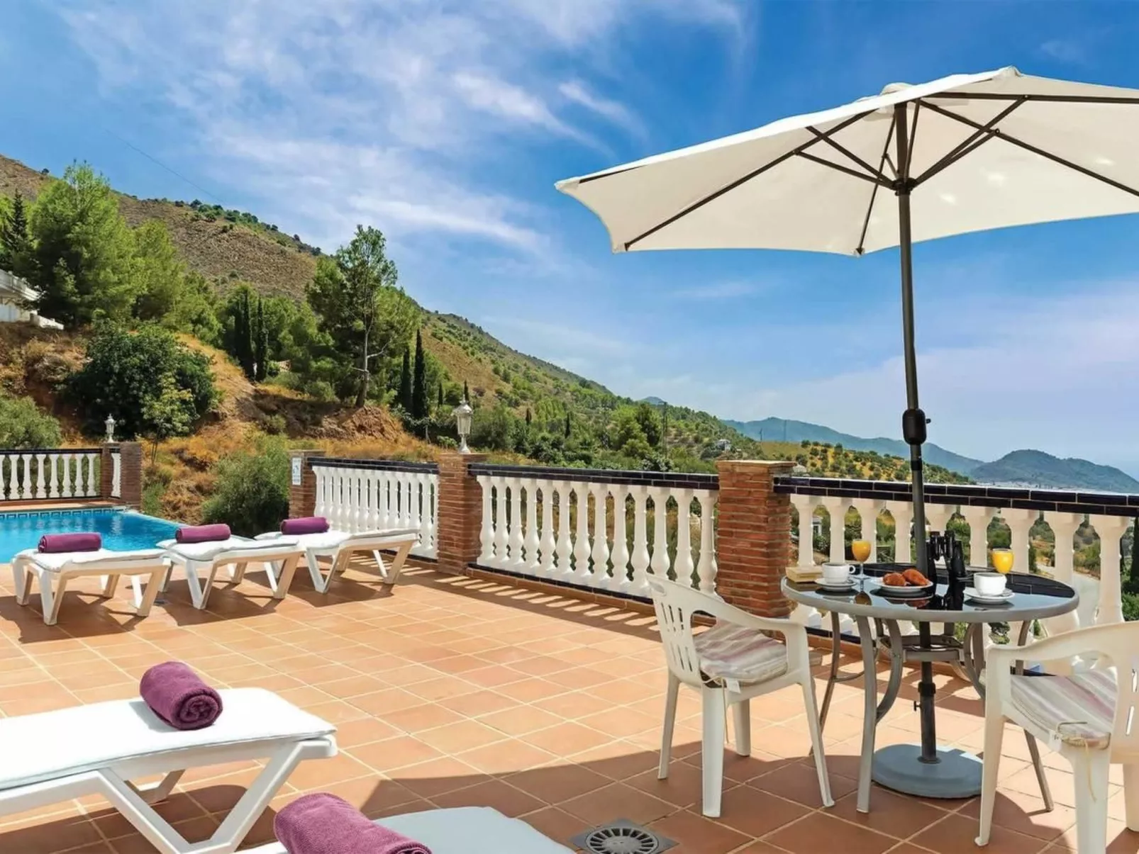 Villa "Pedregal" mit privatem Pool-Buiten