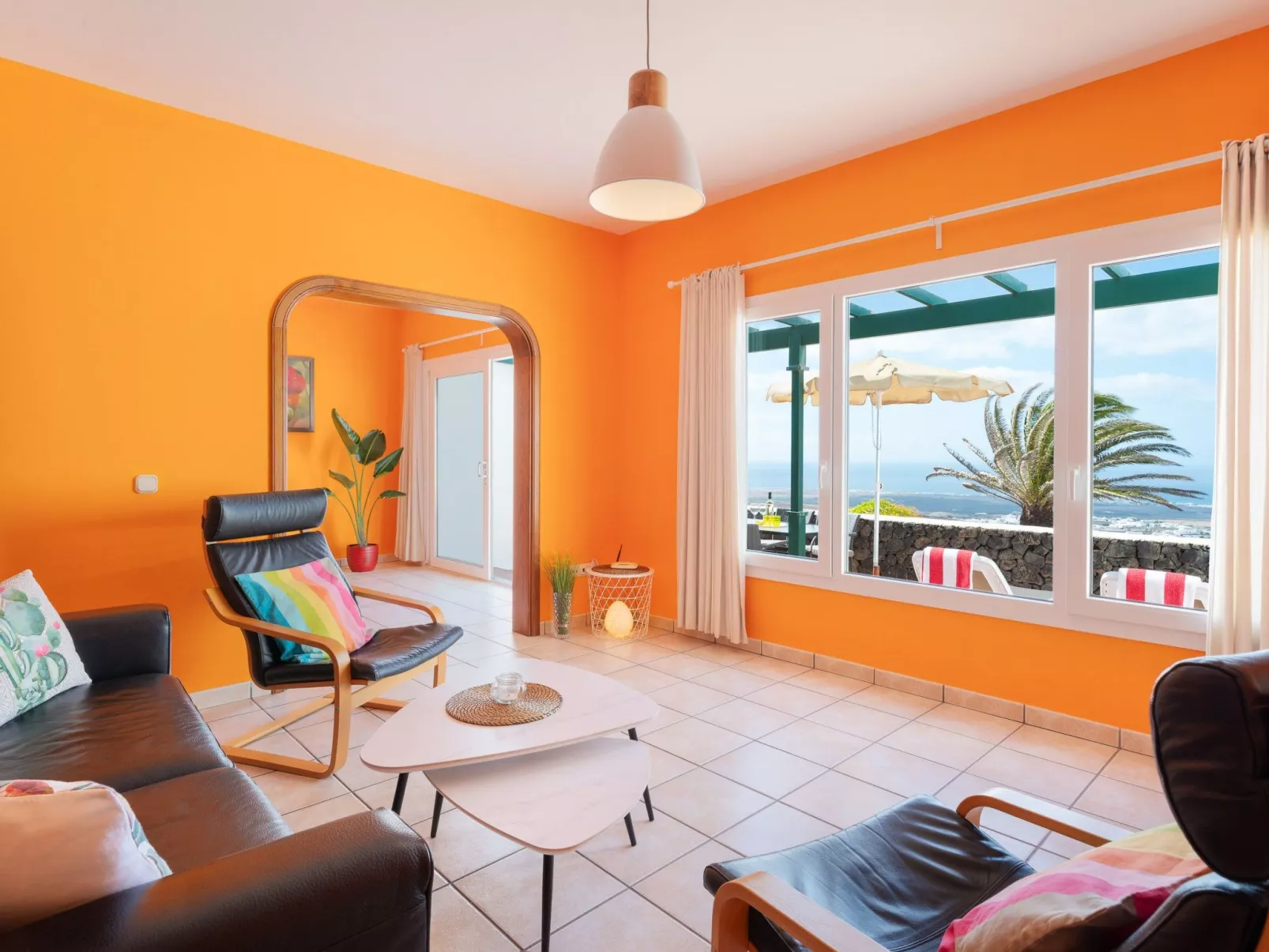 Großes Appartement mit Meerblick auf Lanzarote-Binnen