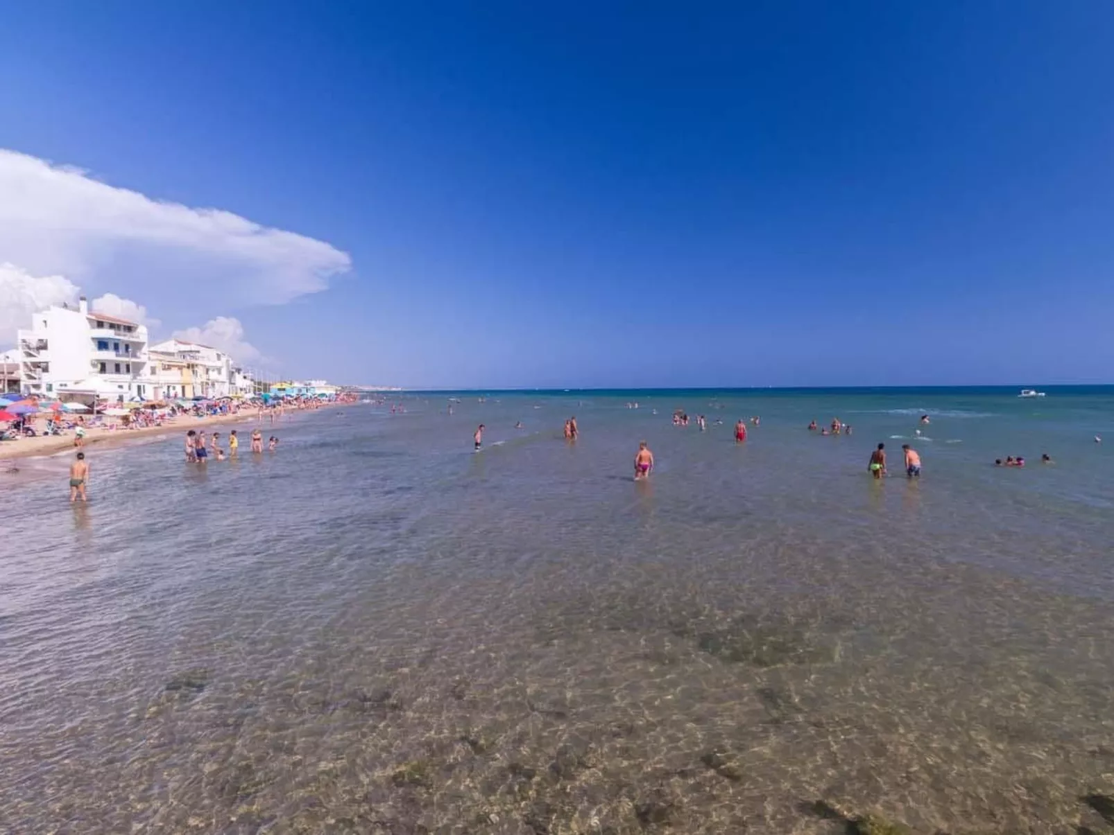 Agamennone, Wohnung 20 Meter vom Meer entfernt mit einer möblierten Terrasse.-Image-tags.info