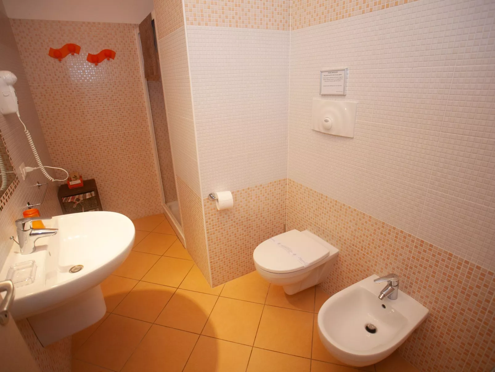 Komfortwohnung mit Garten - 70 m vom Meer entfernt-Image-tags.info