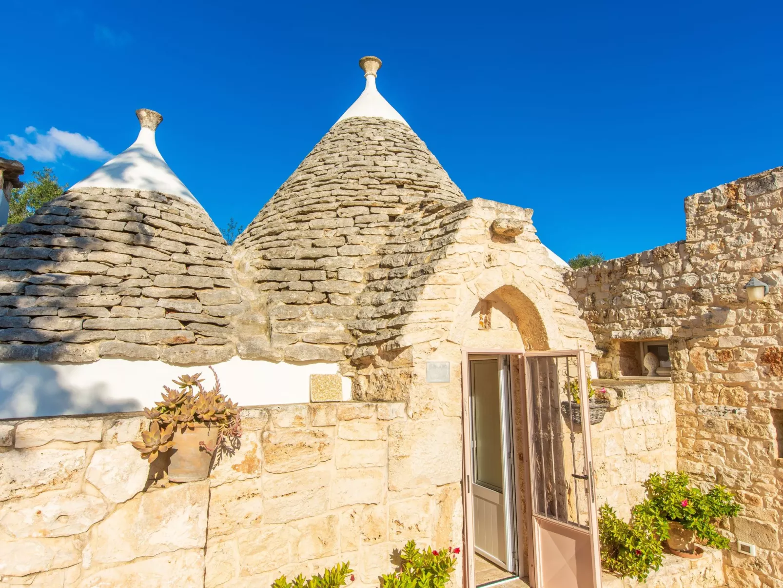 Kinderpool Trullo-Buiten