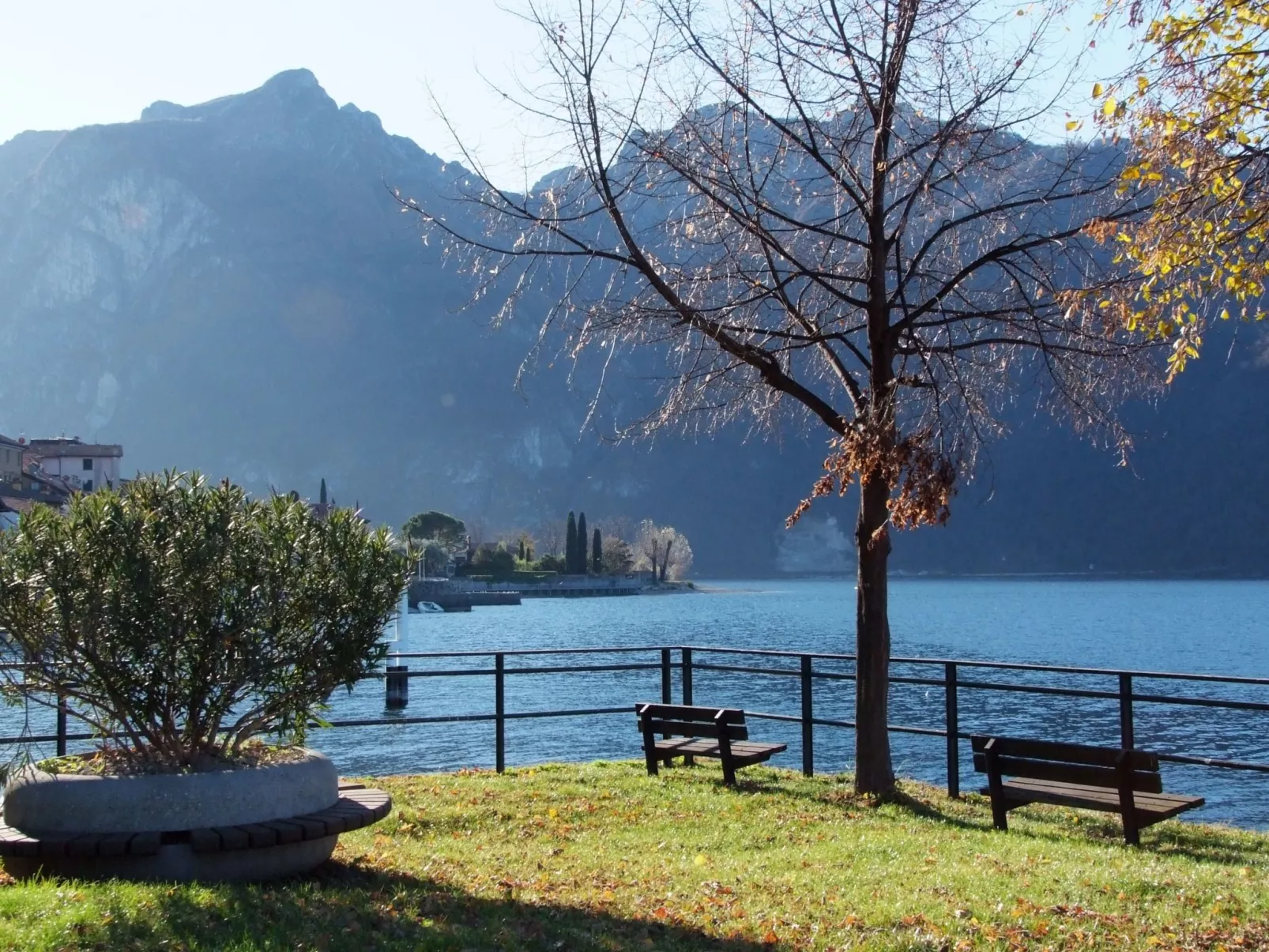 Studio Smeraldo mit Seeblick-Buiten