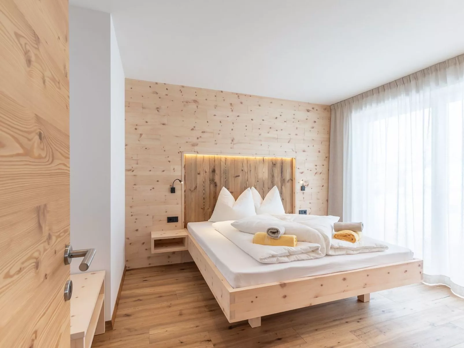 Tera-Image-tags.info