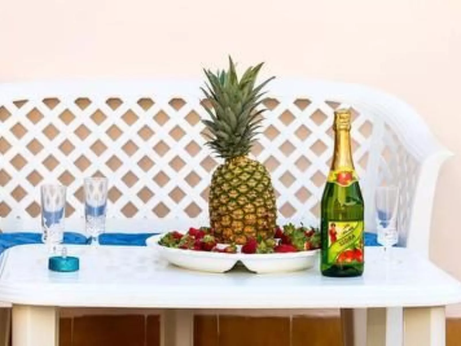 Wohnung mit Terrasse und privatem Pool-Image-tags.info