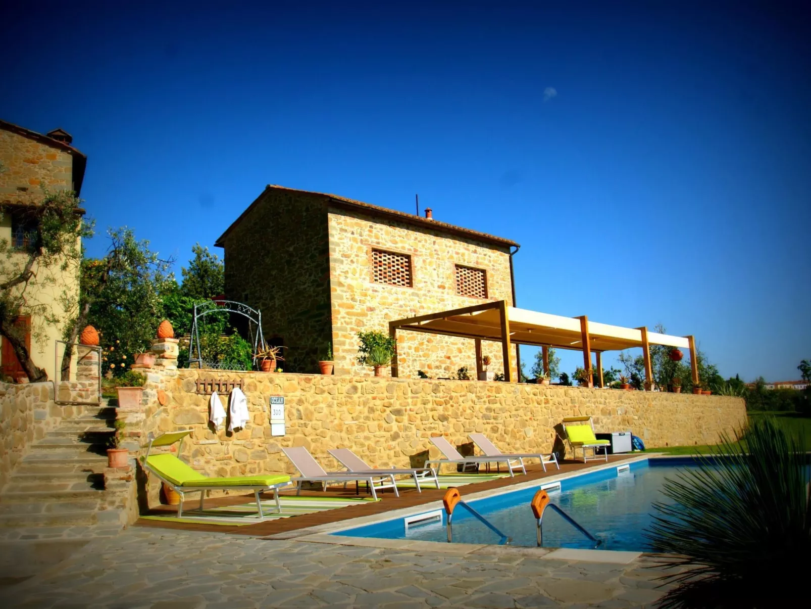 Exklusive Villa mit Pool für 8 Personen-Buiten