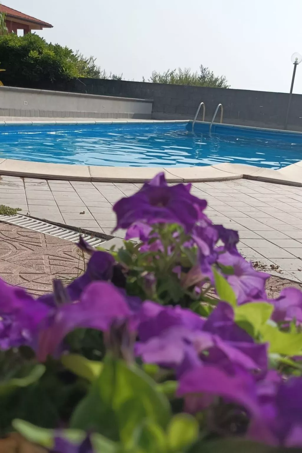 Rsm-Wohnung mit Gemeinschaftspool-Buiten