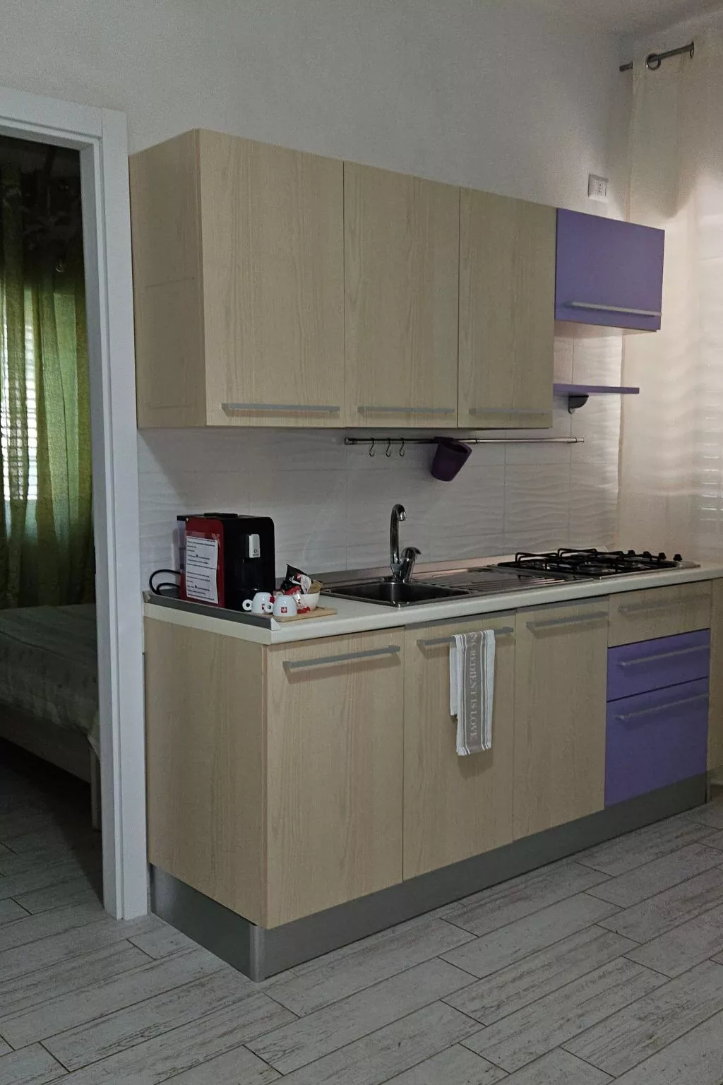 Zwei-Zimmer-Penthouse-Wohnung mit Terrasse mit Meerblick-Image-tags.info