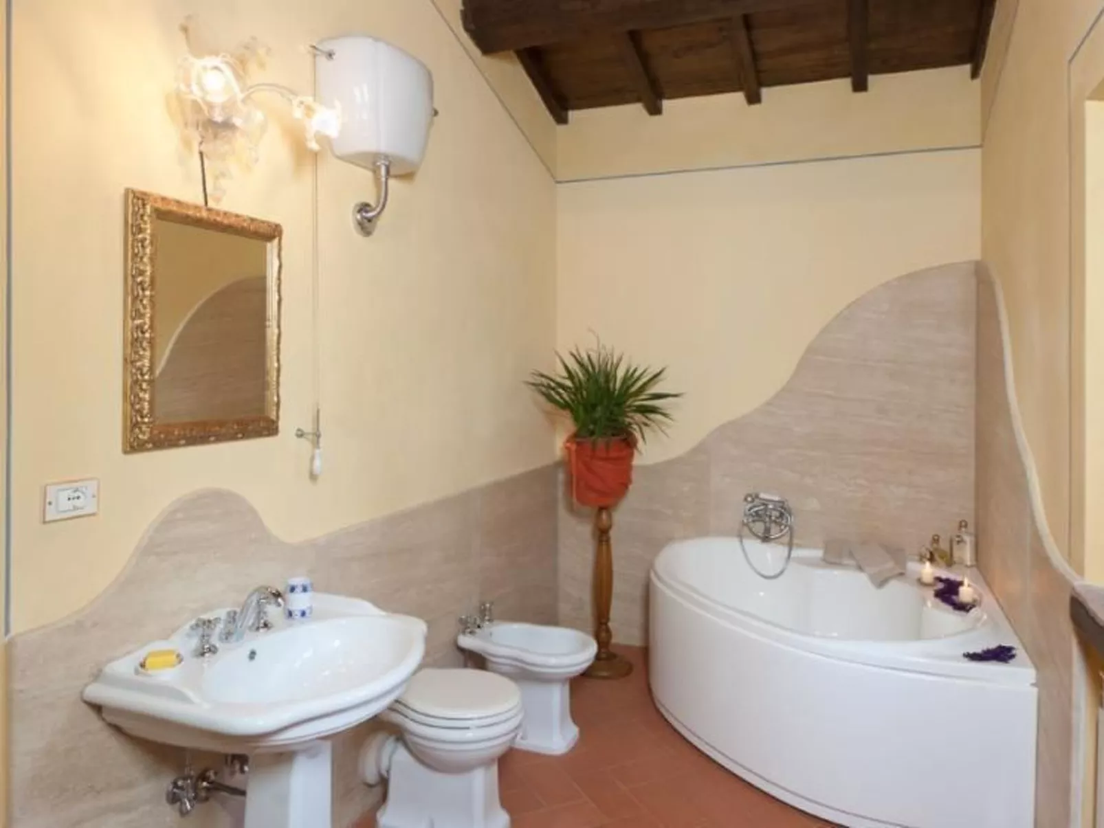 Villa Liz' Anwesen mit privatem Pool-Binnen