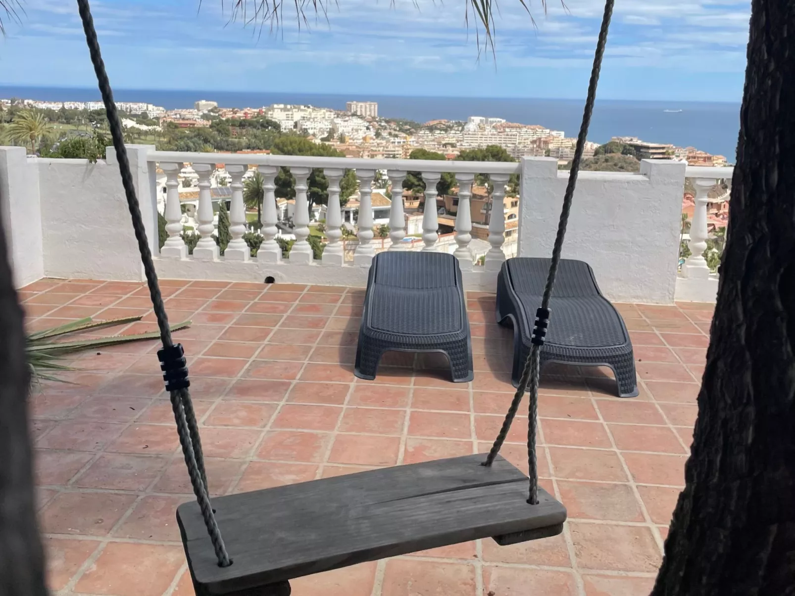 Villa Bella Vista mit Panoramablick und priv. Pool-Buiten