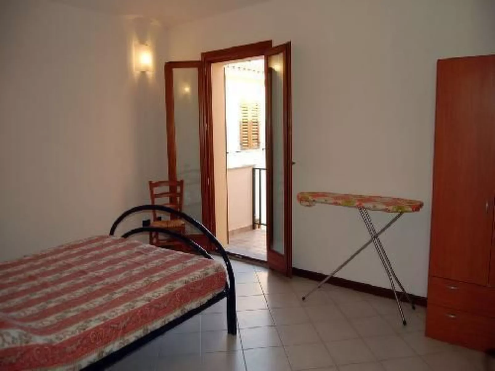 Unterkunft mit Terrasse am Meer-Binnen