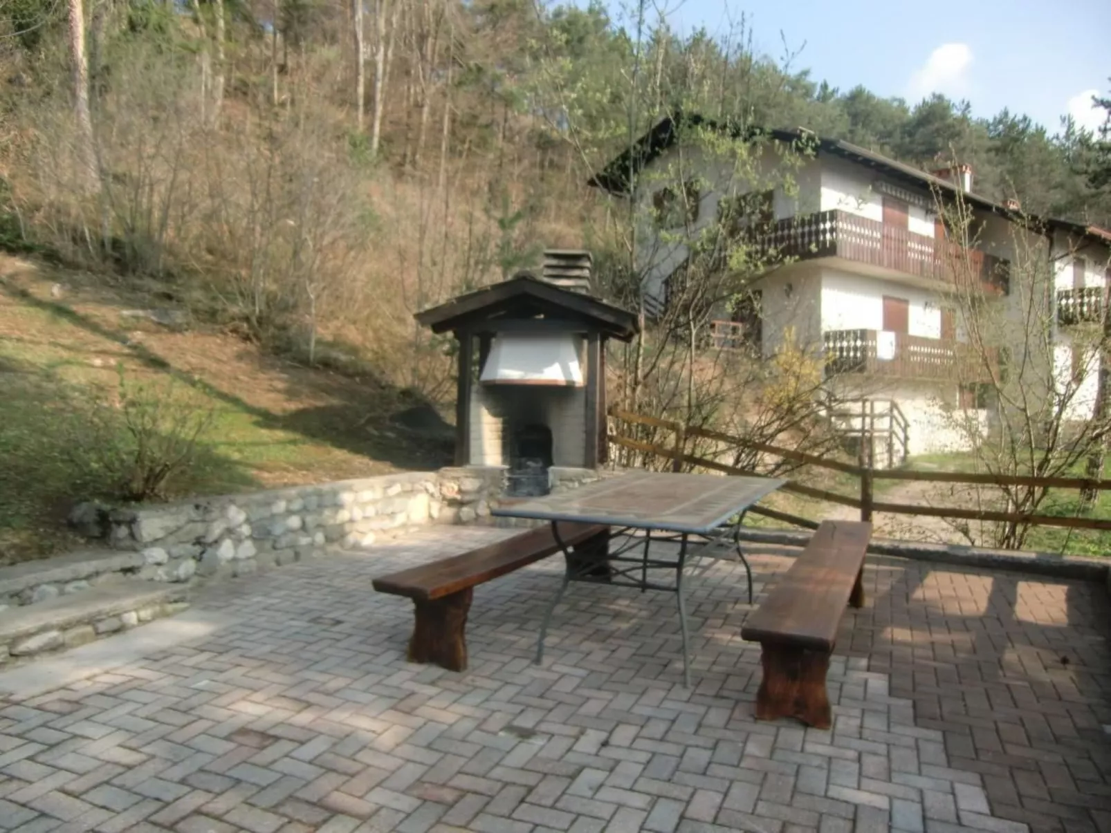 Erdgeschosswohnung mit Seeblick-Buiten