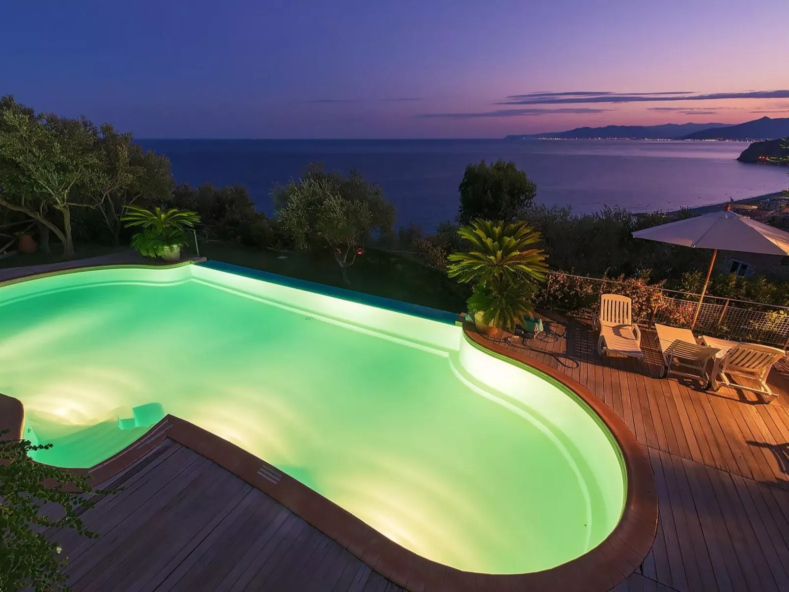 Einzimmerwohnung mit Panoramablick im Erdgeschoss-Buiten