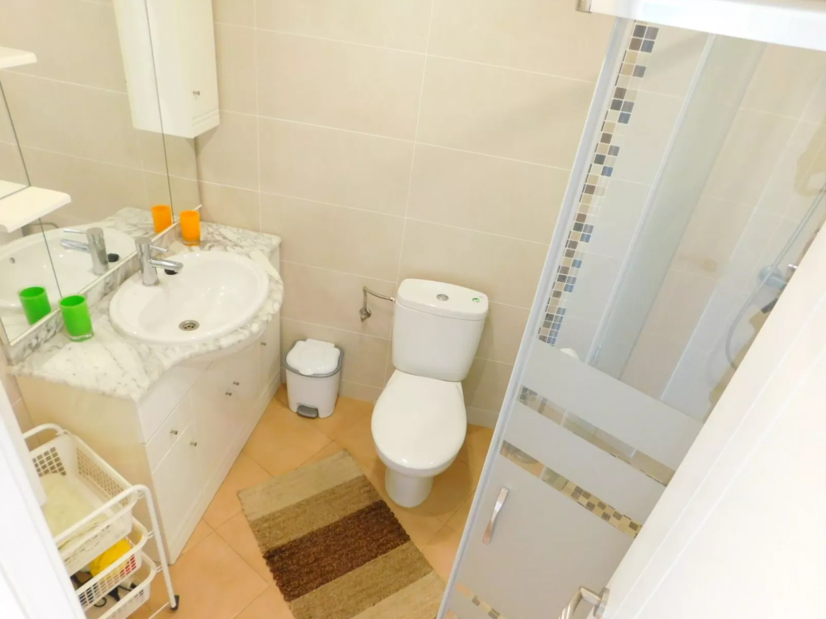 Mit großer Terrasse und Parkplatz in Salatar, Roses-Binnen