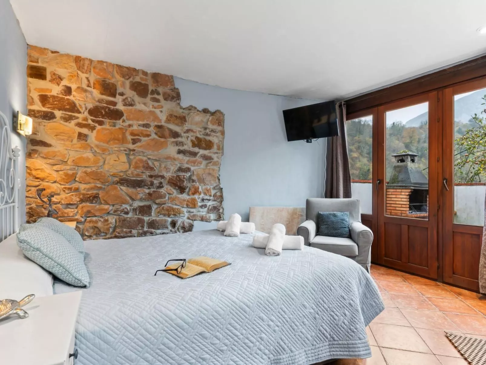 Jacuzzi, Kamin, Grill und spektakuläre Aussicht-Image-tags.info