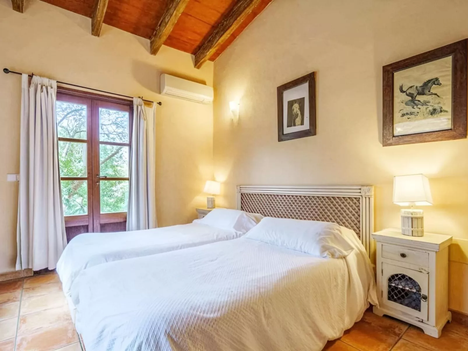 Finca in idyllischer Umgebung Pool & Klima 8 Pers-Image-tags.info