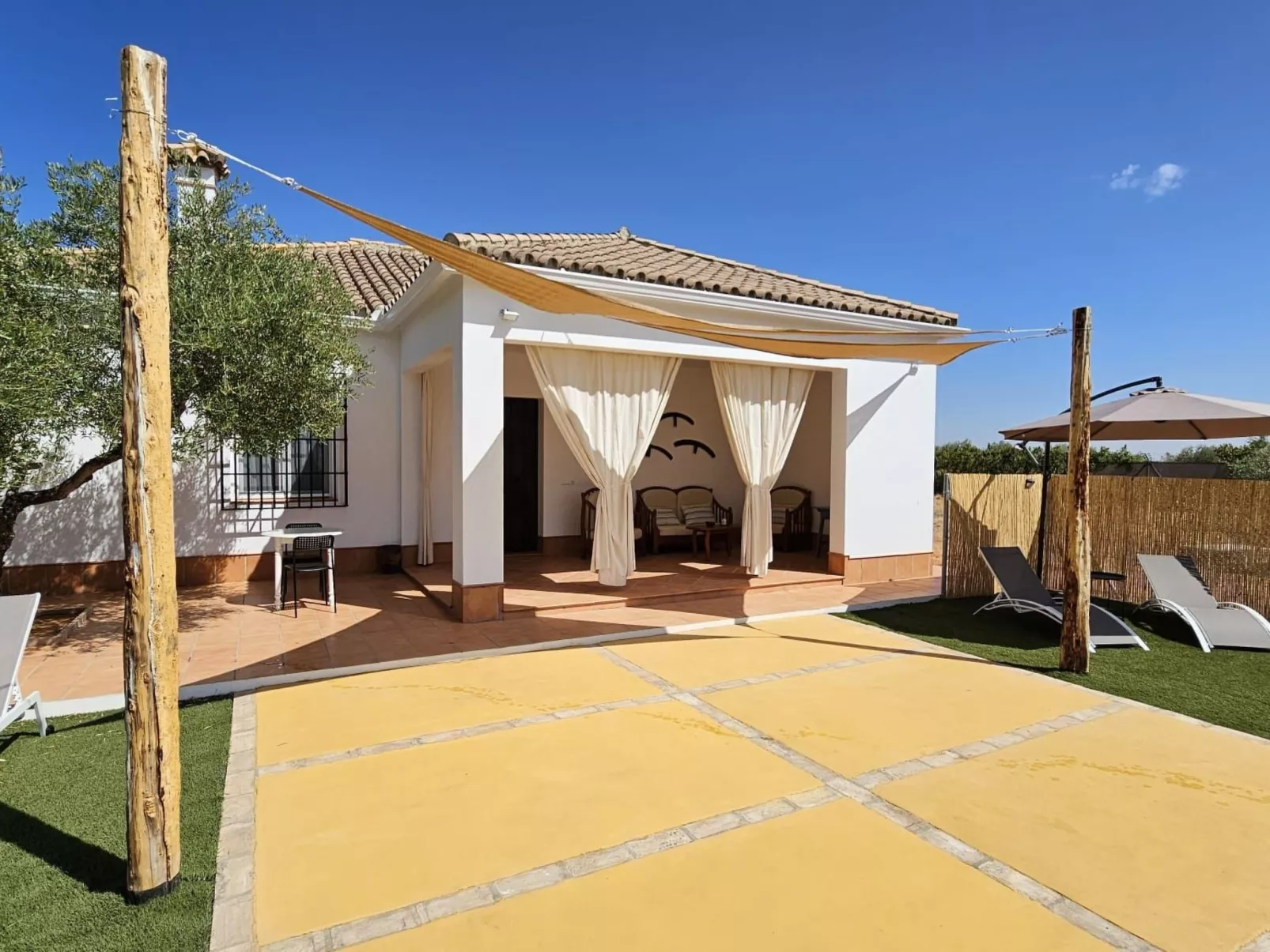 Landhaus La Alquería de los Pájaros-Buiten