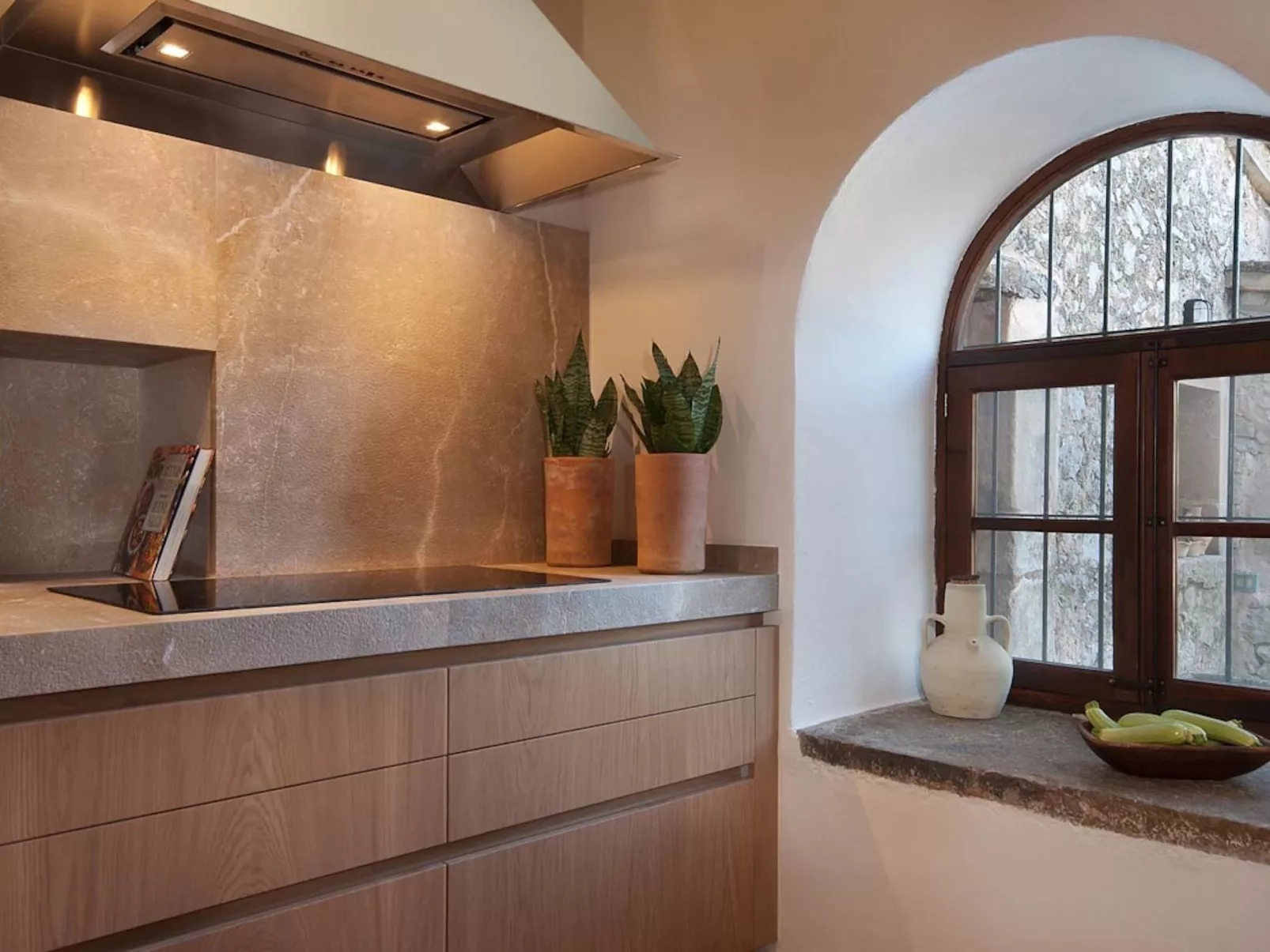 Guillo. 300 Jahre Geschichte an einem zeitlosen Ort-Image-tags.info