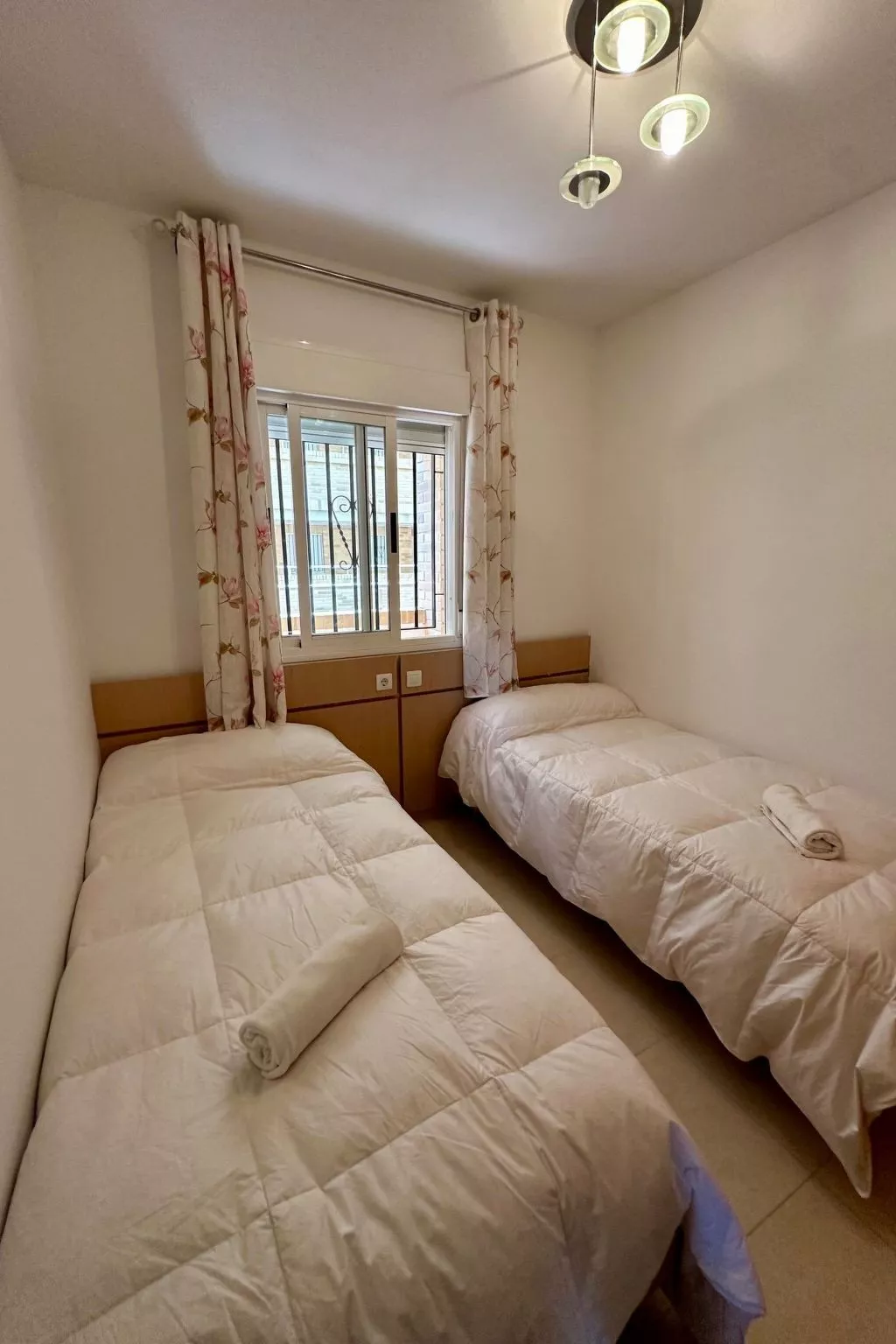 Apt Oropesa Agua Marina iii Rentalholidays 018-Binnen