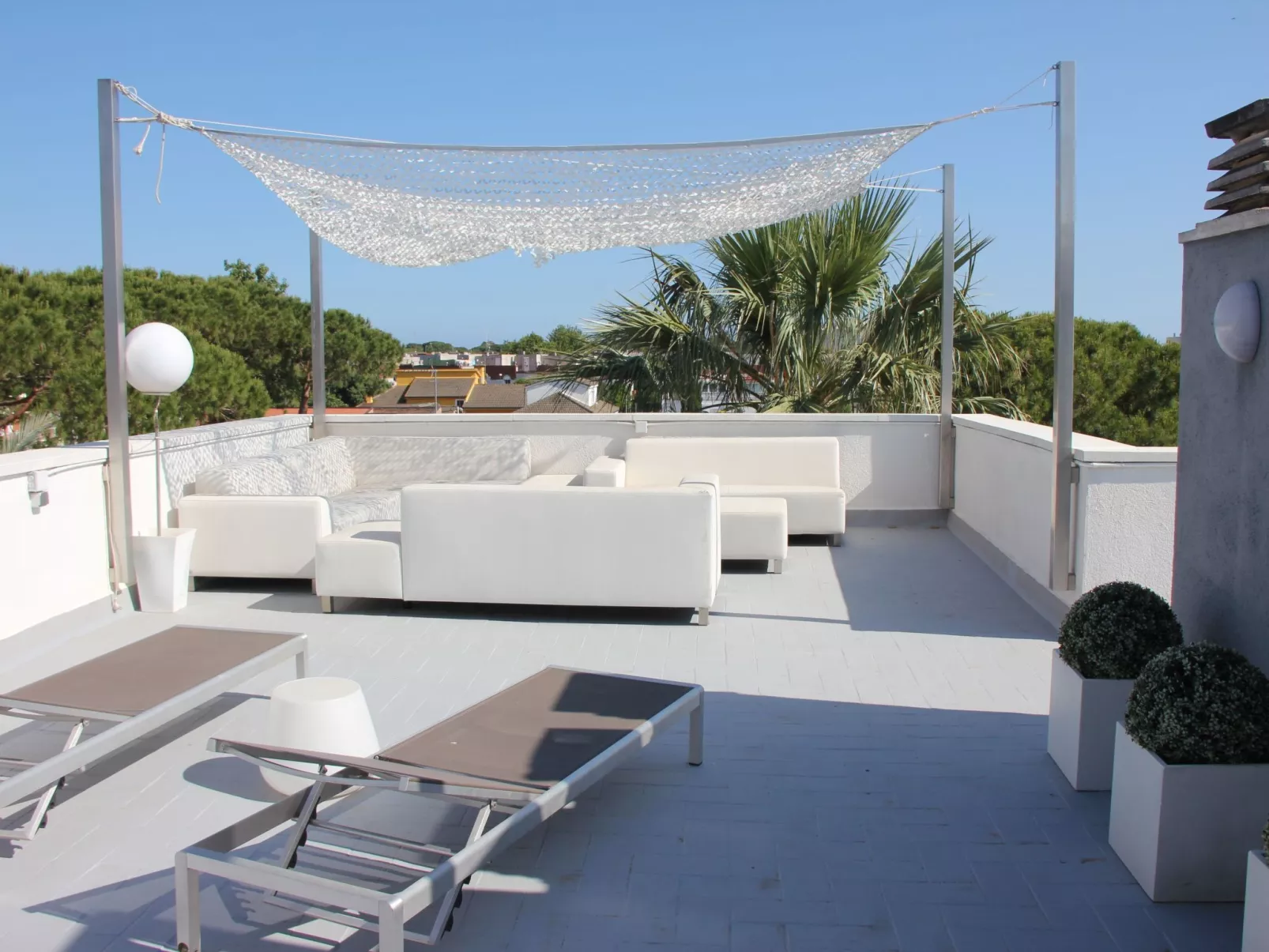 "Caru" mit Terrasse-Binnen