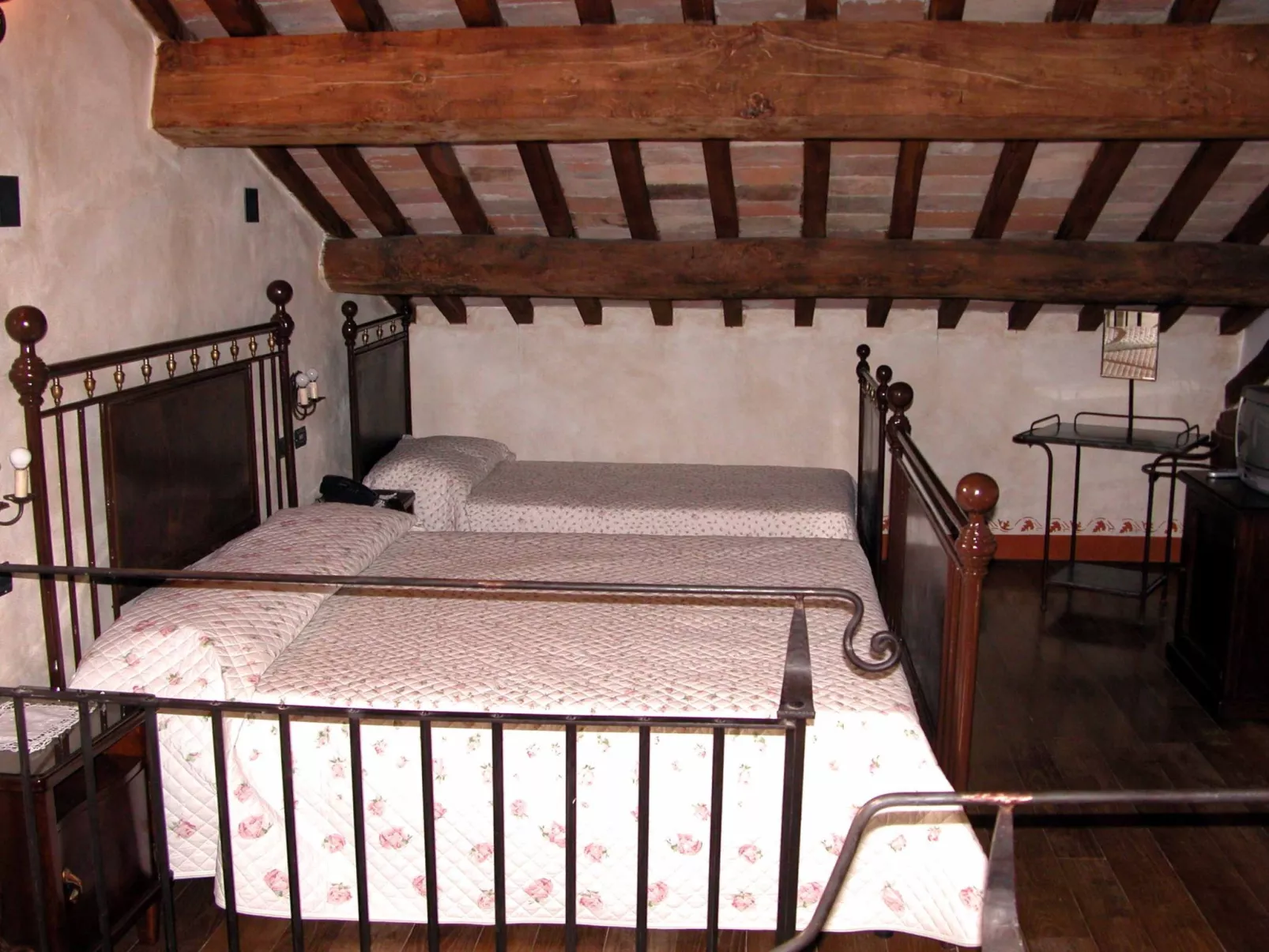 Altes Kloster und eleganter Landsitz-Image-tags.info