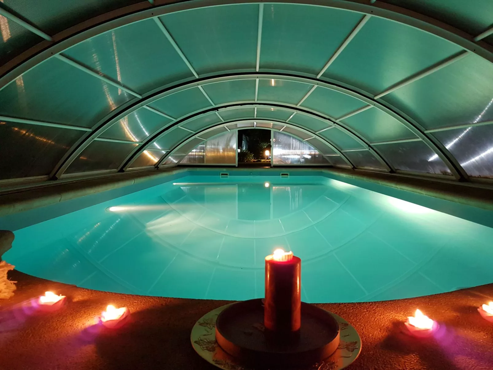 Romantisches Landhaus mit Pool-Image-tags.info