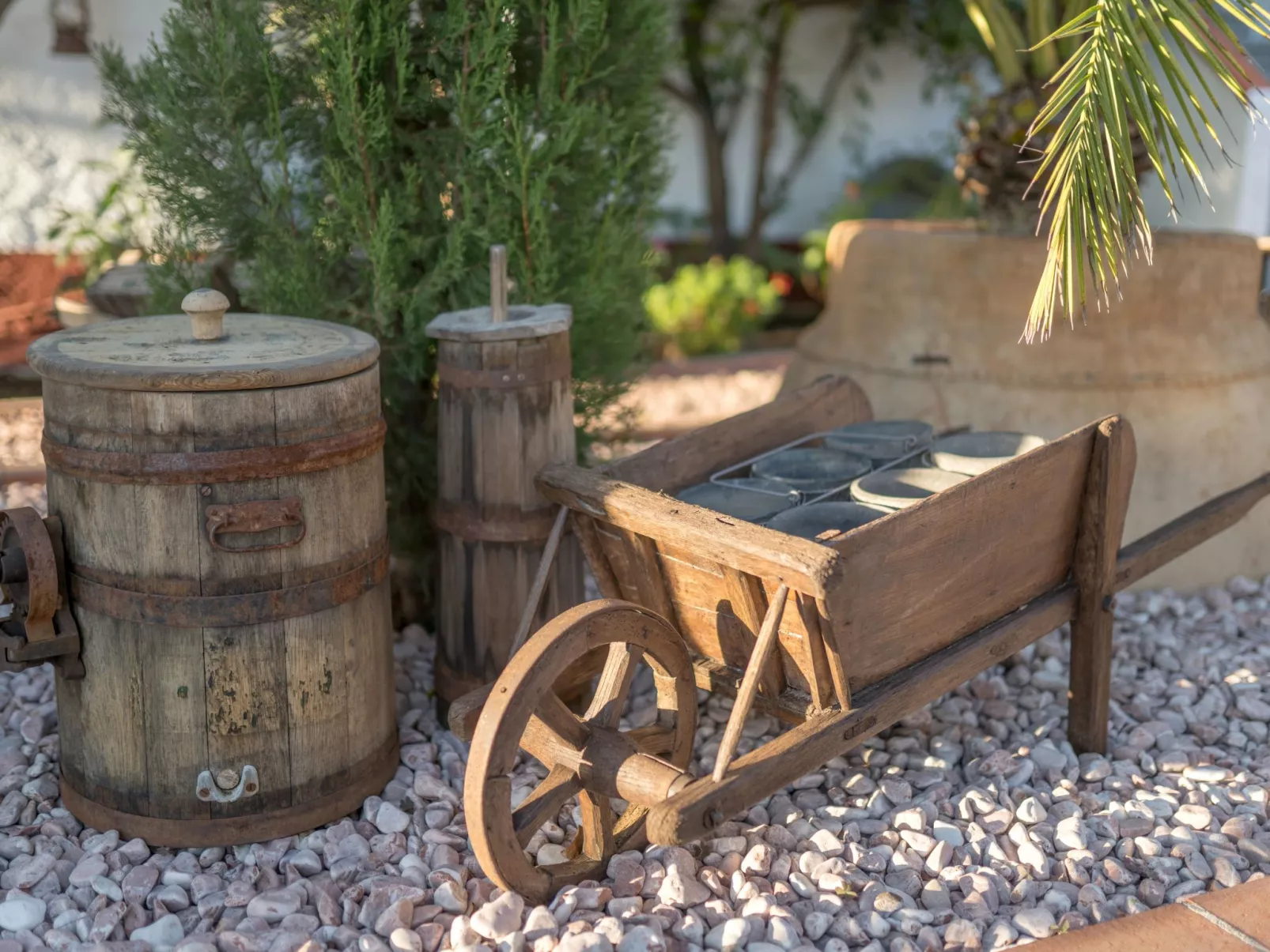 Hütte mit Terrasse-Buiten