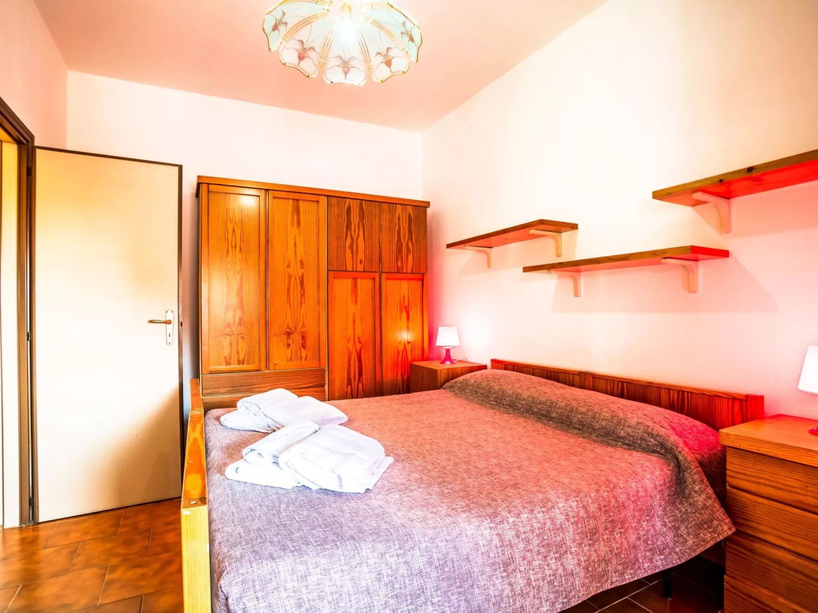 SABRINA 11/B-Image-tags.info