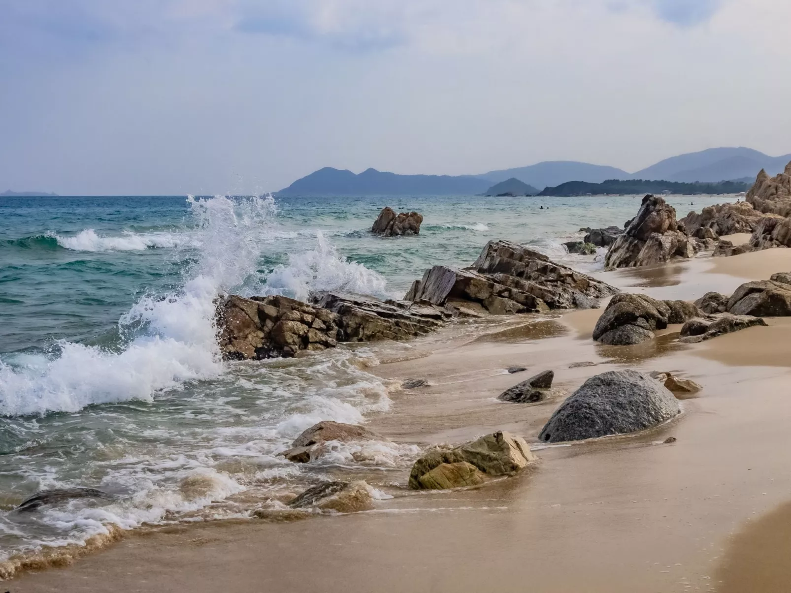 Herrliche freistehende Villa mit Meerblick und nur wenige Gehminuten vom Strand-Image-tags.info