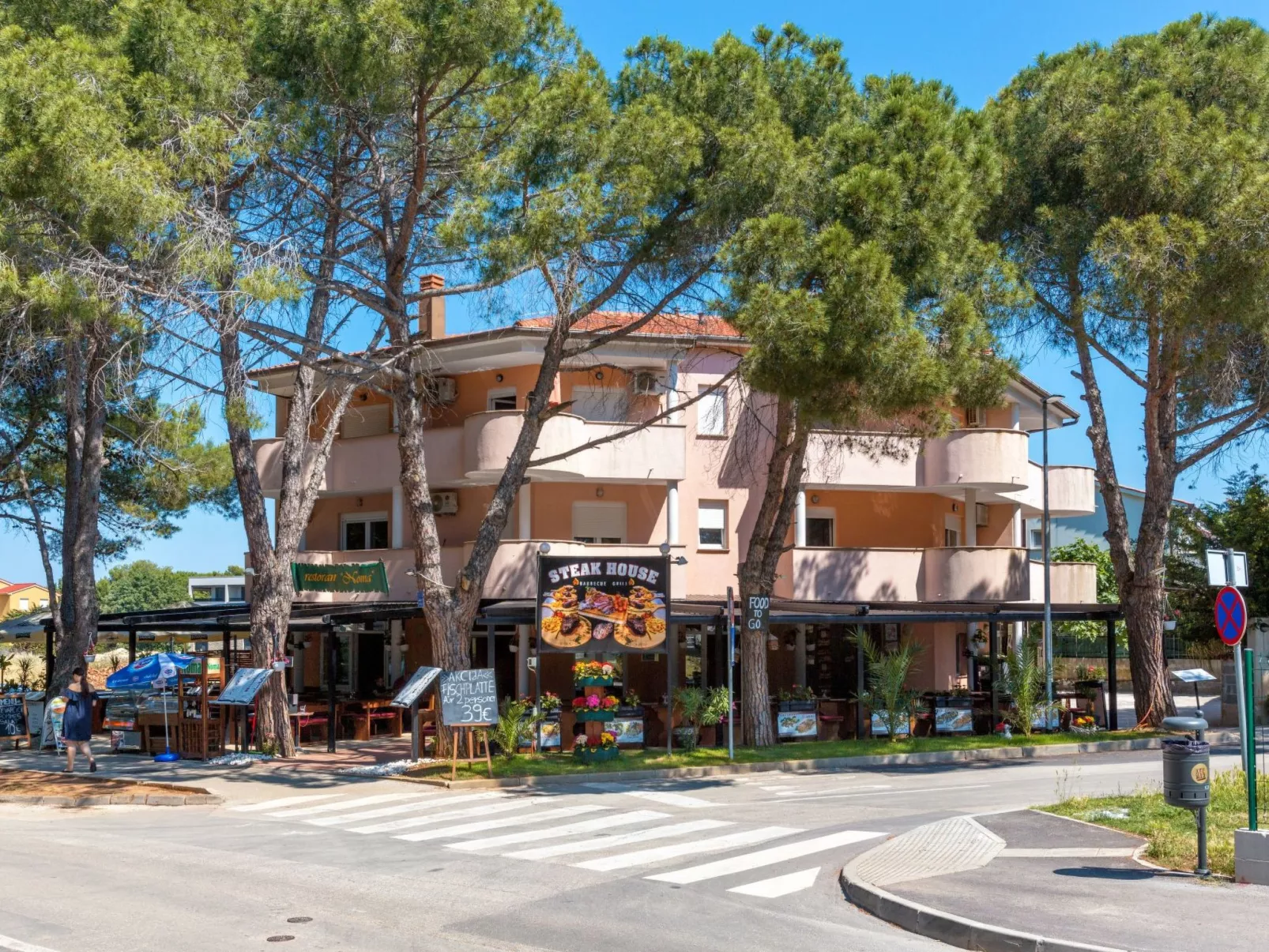 Für bis zu vier Personen, 400m vom Sandstrand-Buiten